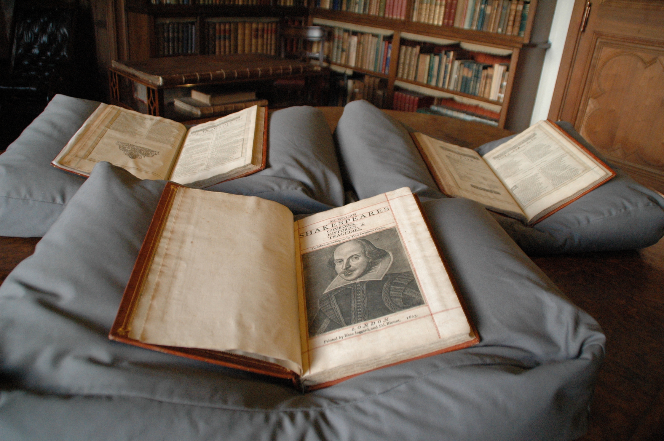 New Shakespeare First Folio Discovered 400 Years After His Death ...